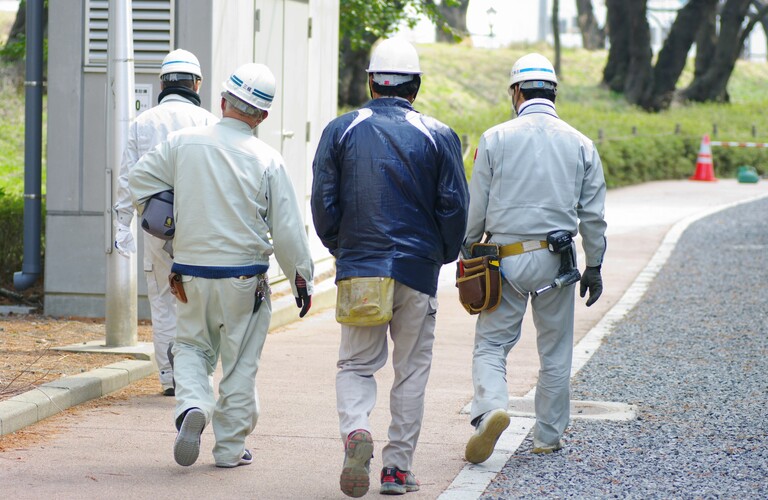 安心と技術を高められる環境で橋梁工事をする正社員の求人です | 津市の土木工事なら手に職がつく中部産業株式会社